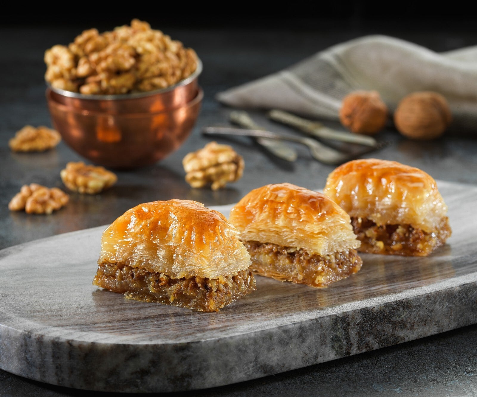 Turkish Walnut Baklava Pastry Selection, 1 kg