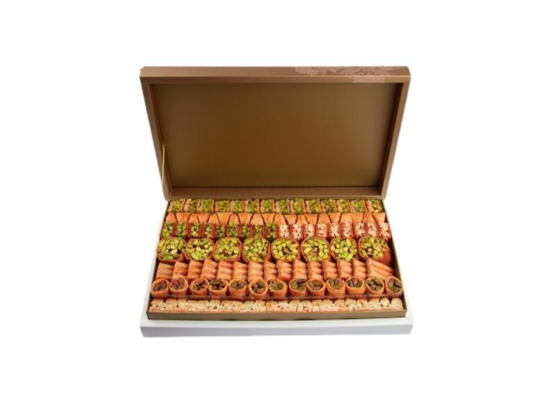Zaitoune Sweets Mix Baklava Assortment Turkish Pastry with Pistachio Walnut and Cashew